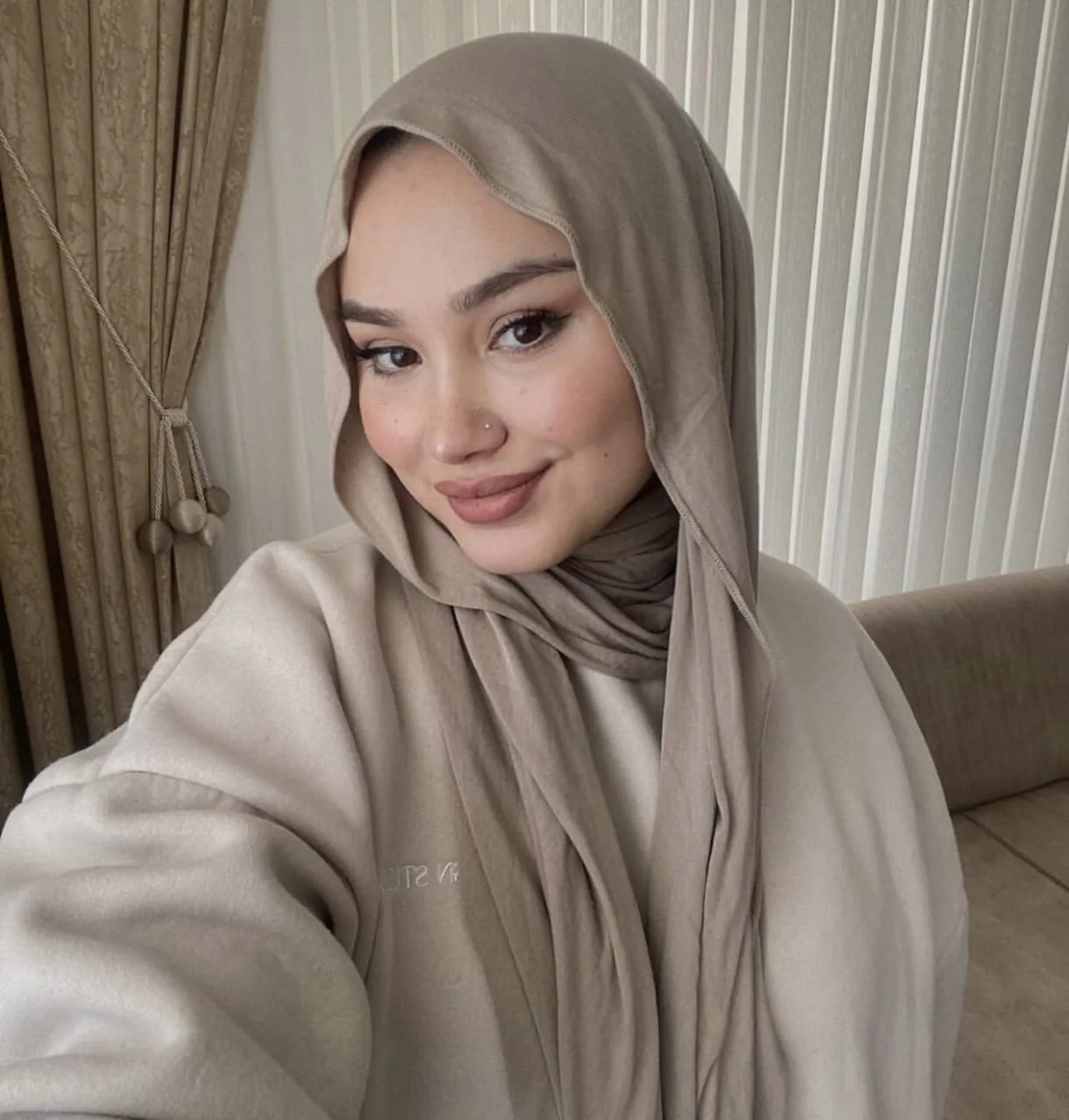 Gamze - Bağcılar Escort