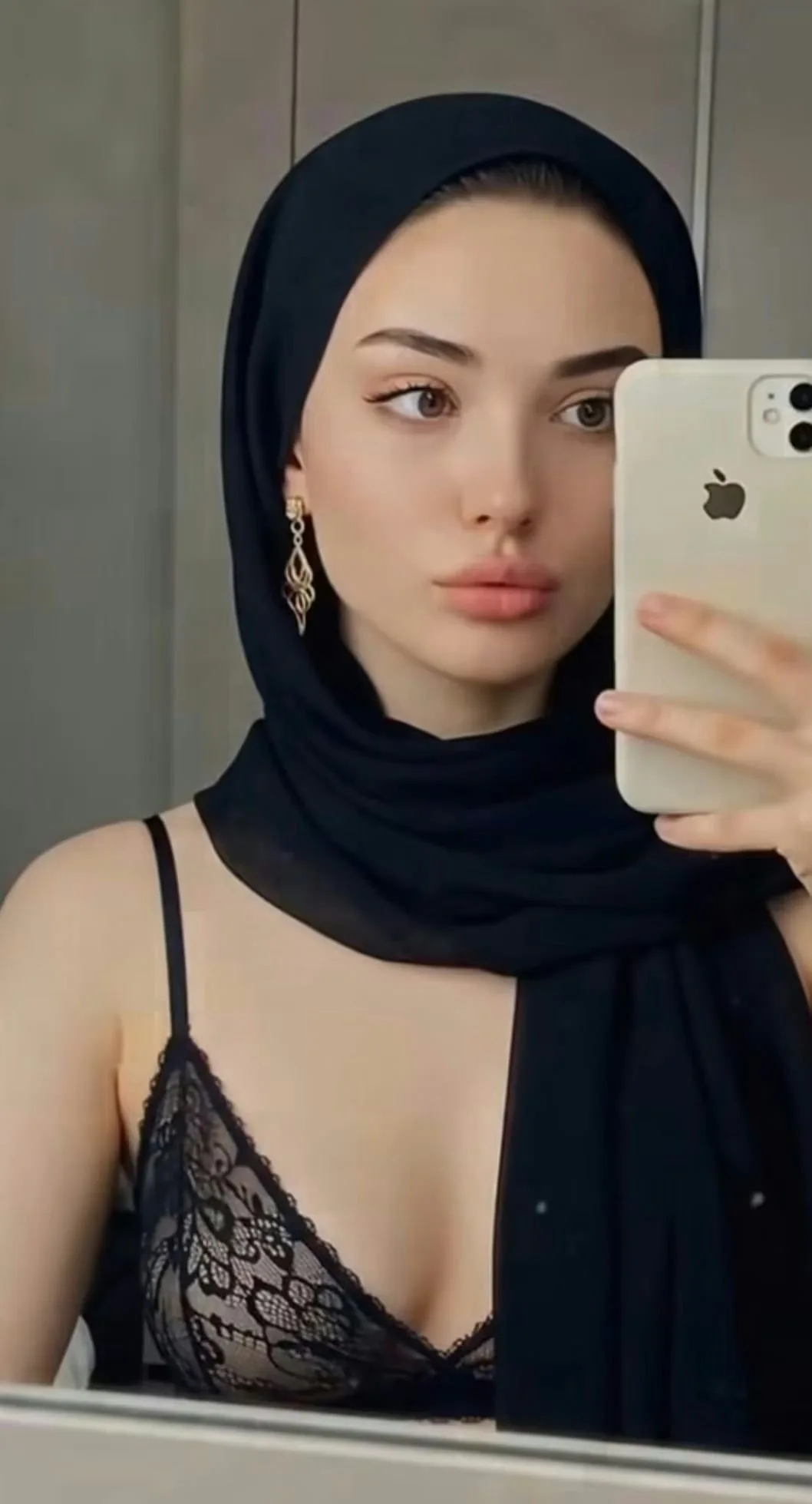 Alina - Bağcılar Escort