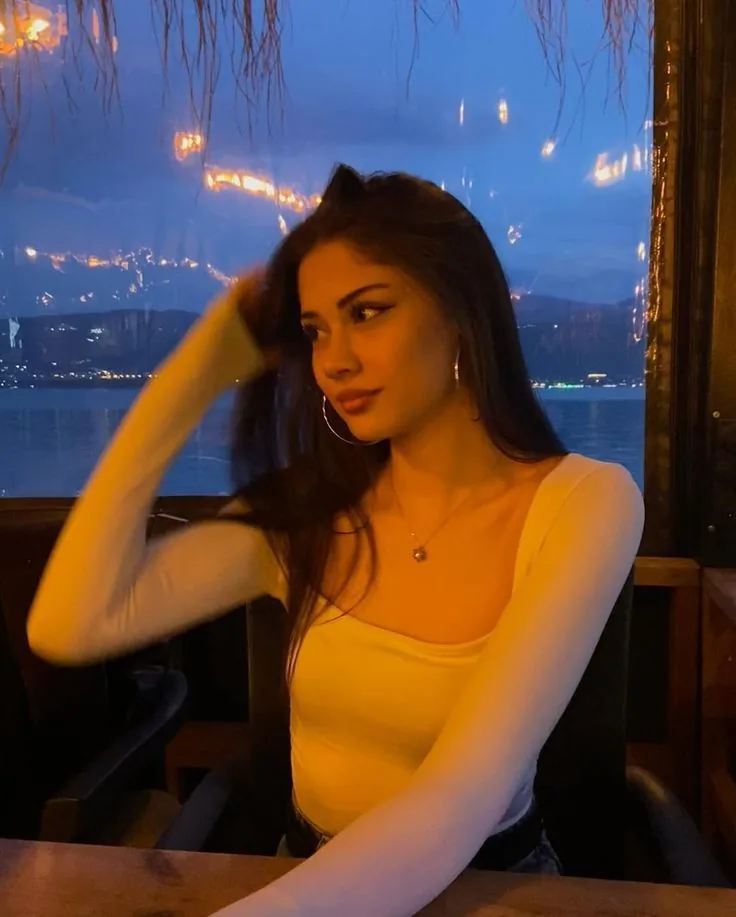 Selen - Bağcılar Escort